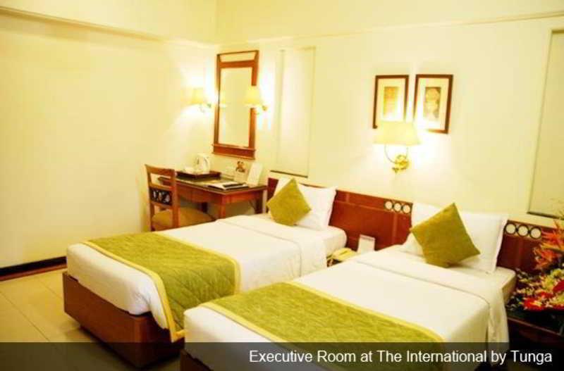 The International By Tunga Hotell Mumbai Exteriör bild