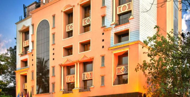 The International By Tunga Hotell Mumbai Exteriör bild