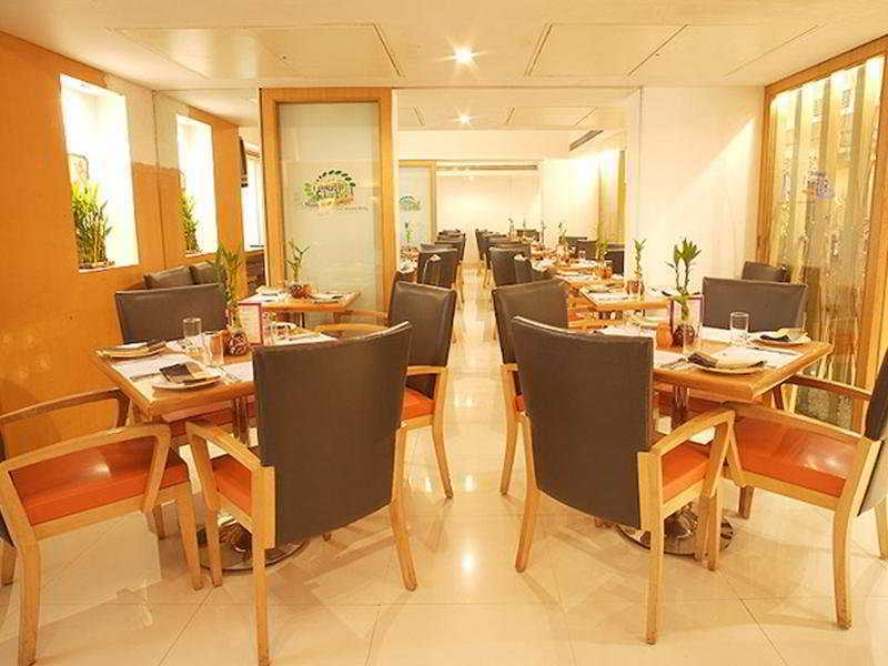 The International By Tunga Hotell Mumbai Exteriör bild